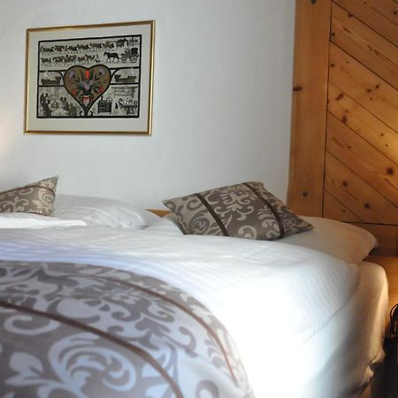 Residence Le Sapin & Bains De La Gruyere ชาร์มมี ภายนอก รูปภาพ